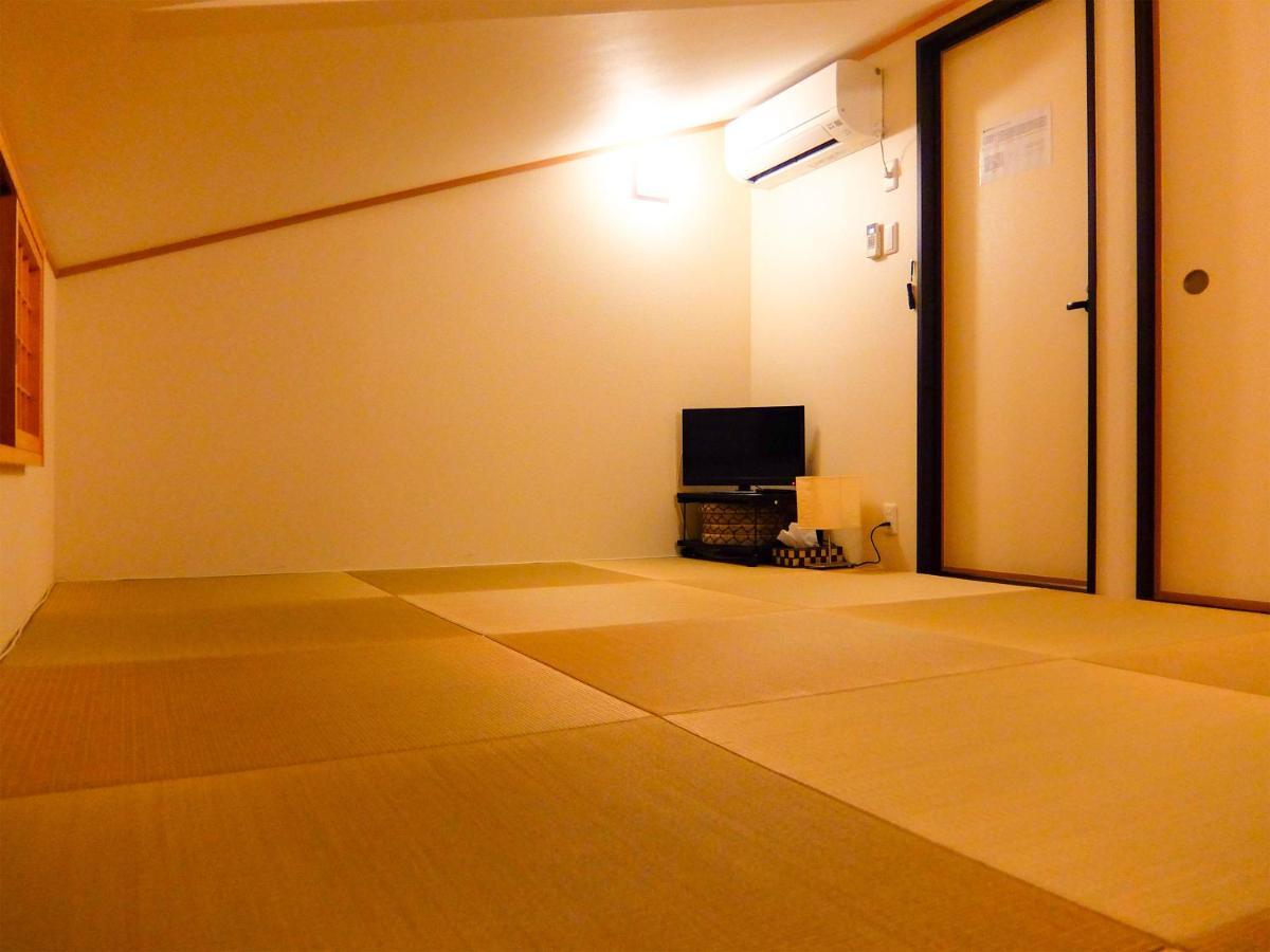 Guesthouse Bell Fushimi Kyoto Bagian luar foto